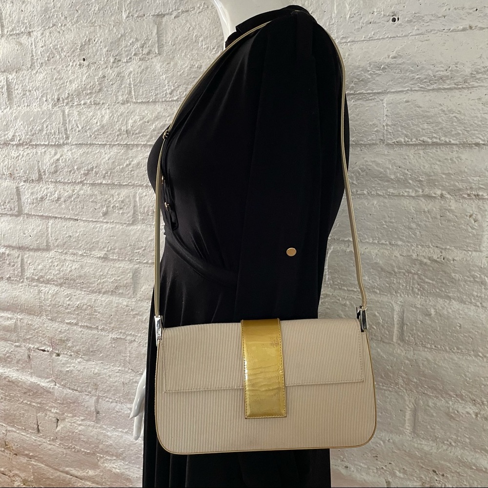 STUART WEITZMAN BAG
